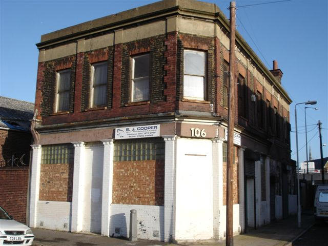Duke of Cambridge, Cato Street, E16 - in December 2006