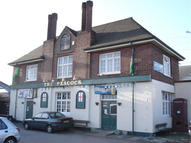 Peacock / Essex Arms, 92 Victoria Dock Road - in November 2006