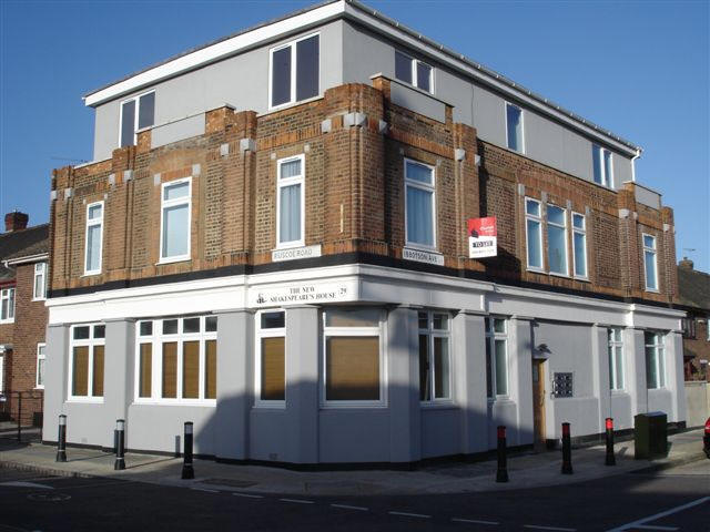 Shakespeare's Head, 29 Ruscoe Road, E16 - in December 2006