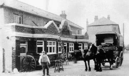 White Horse, High Road, Chadwell Heath plus Horse & Cart