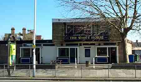 White Horse, High Street, East Ham - White Horse, High Street, East Ham - 18th February 2003