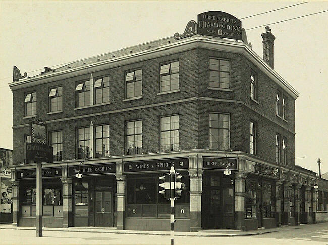 Three Rabbits, 883 Romford Road, Ilford E12 - in 1950