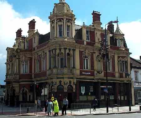 Earl of Essex, Romford Road, Ilford