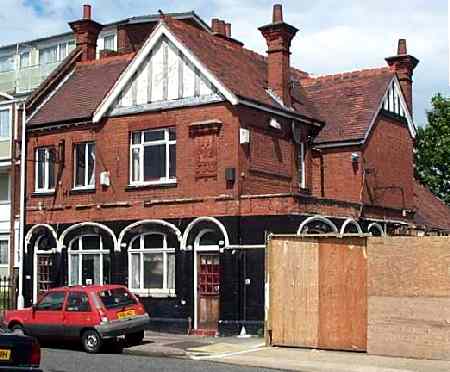 Star, Greenhill Grove, Ilford