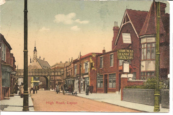 Three Blackbirds, 640 High Road, Leyton, E10 - in 1910