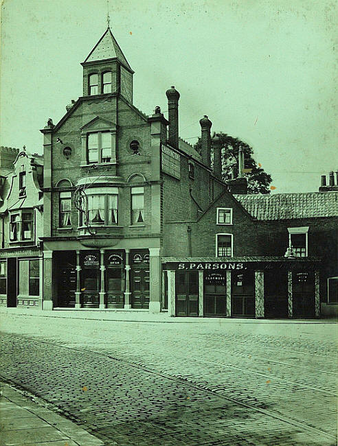 Lion & Key, 475 High Road, Leyton E10 - in 1919
