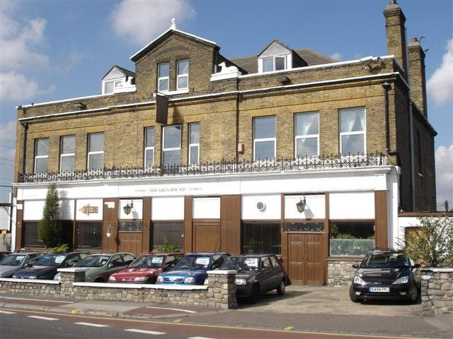 Greyhound, 91 Lea Bridge Road - in September 2006
