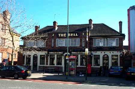 Bell, High Road, Leytonstone - 14th March 2003