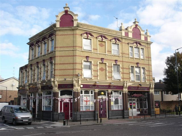 Royal Standard, 116 Albert Road, E16 - in October 2007