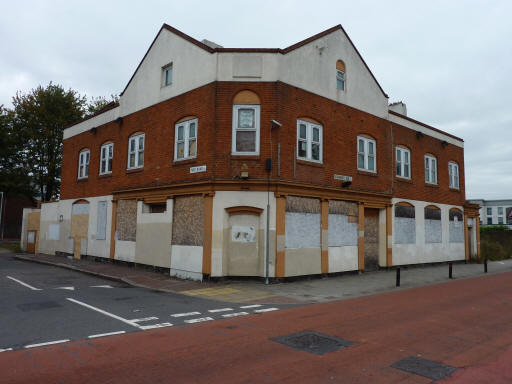 Royal Albert, 74 Albert Road, Silvertown E16 - in September 2009