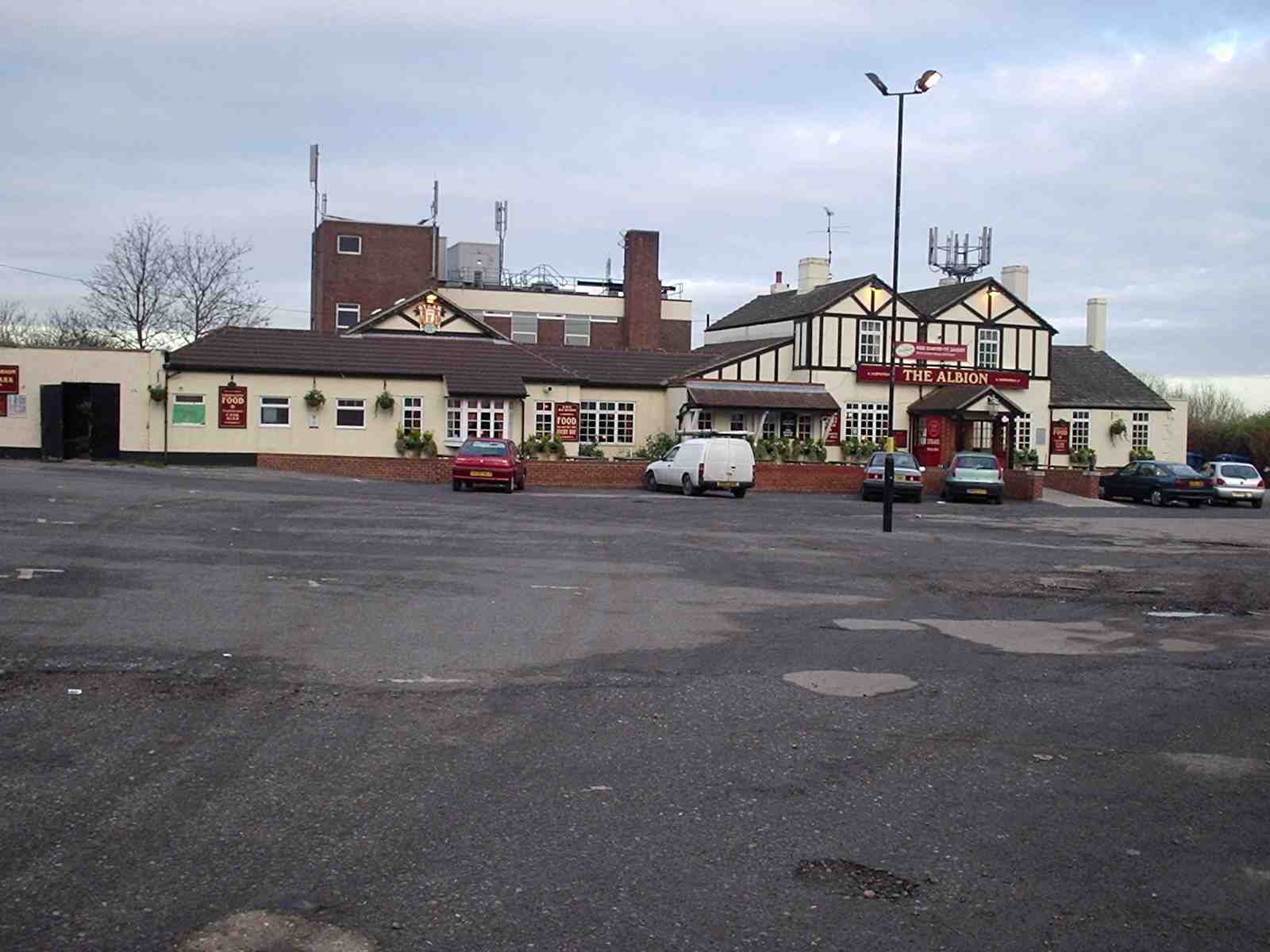 Albion, Rainham Road, South Hornchurch 2004