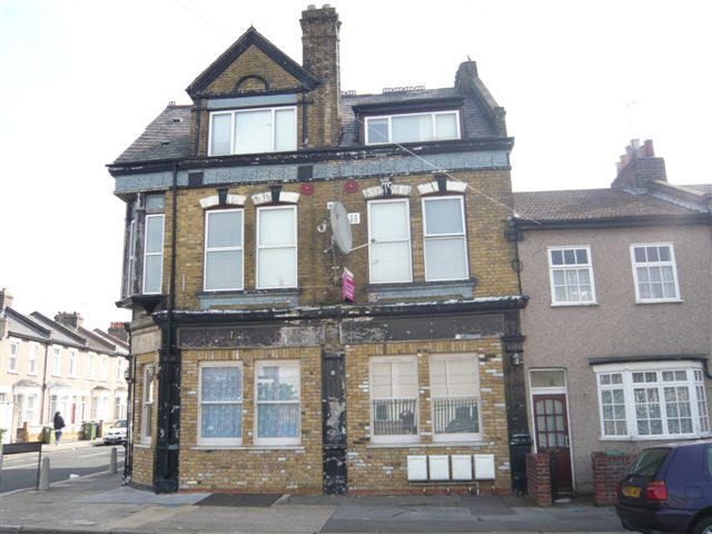 Bakers Arms, 70 Pitchford Street, E15 - in May 2008
