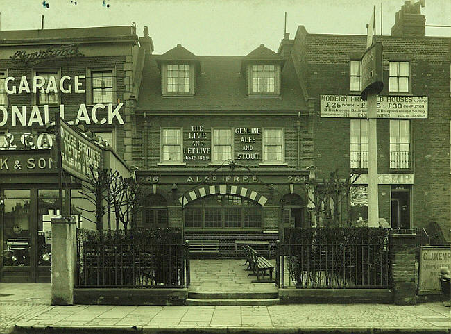 Live & Let Live, 264 Romford Road, Forest Gate, Stratford E7 - in 1927