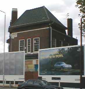 Green Man, High Street, Stratford, 16th July 2000