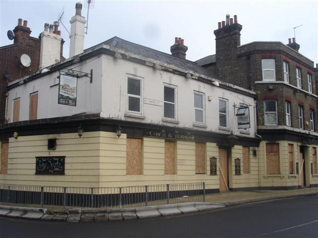 Coach & Horses, 63 St James Street, Walthamstow, E17 - in December 2007