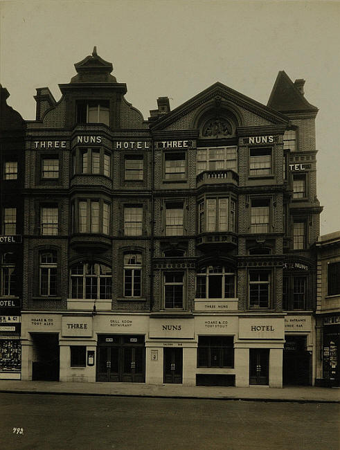 Three Nuns, 11 Aldgate High Street, Aldgate EC3