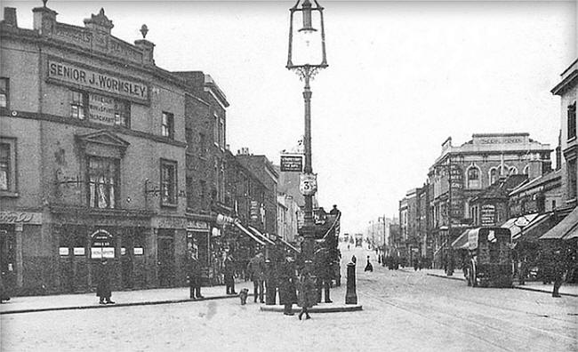 Prodigal's Return, Battersea Bridge road - circa 1910