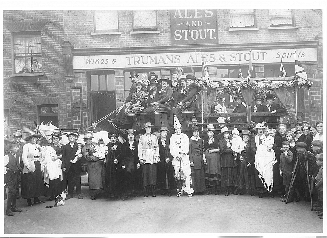 Duke of York, Shetland Street, Bethnal Green - in the 1920s