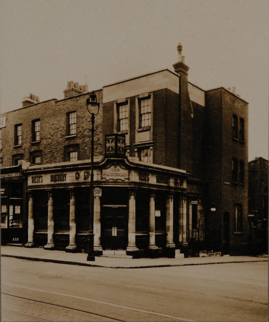 Marksman, 254 Hackney Road, Bethnal Green E2