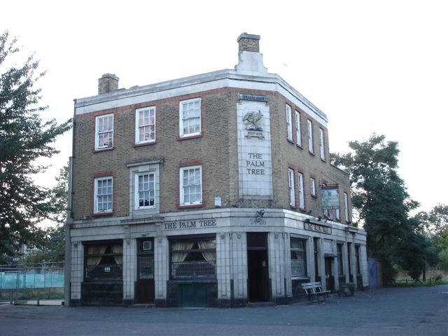 Palm Tree, 24 - 36 Palm Street - in August 2006