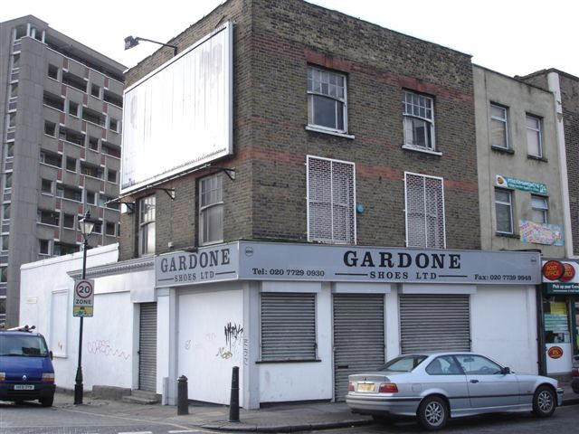 Roebuck, 200 Hackney Road - in January 2007