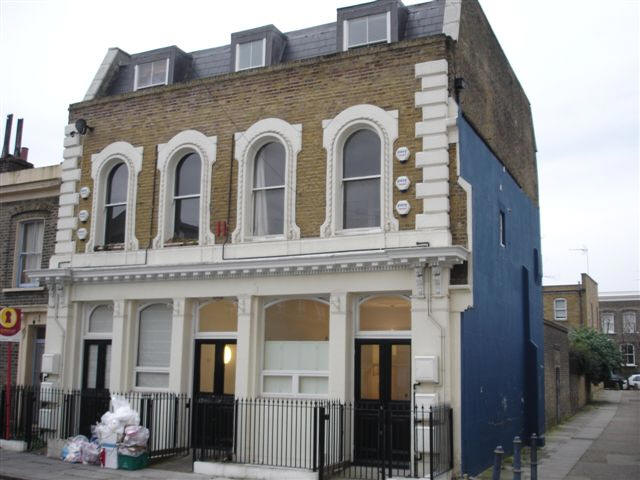 Lord Palmerston, 45 Hewlett Road - in December 2006