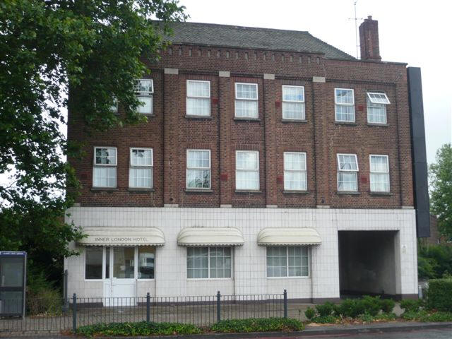 Iron Bridge Tavern, 477 East India Dock Road, E14 - in July 2008