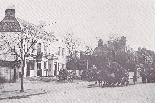 The Crown Inn, Dulwich - Licensee H Jennings