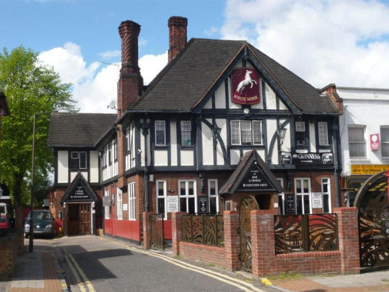 Old White Horse, 20 Peckham Rye, SE15 - in April 2005