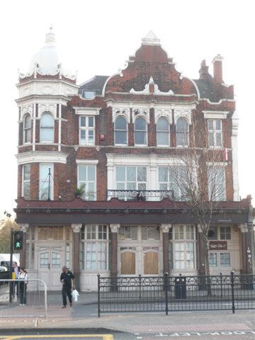 Thomas a'Becket, 320 Old Kent Road, SE1 - in April 2008