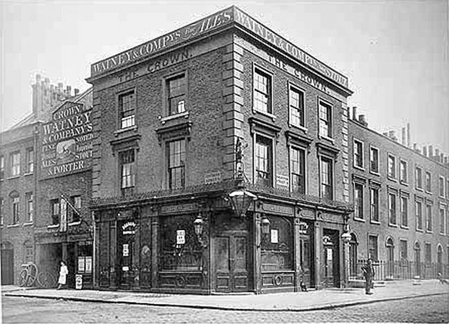 Crown, Winchester street (right) and Southern street (left), Clerkenwell - circa 1890