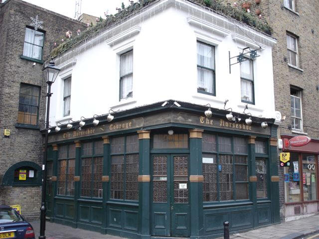 Horseshoe, 24 Clerkenwell Close - in December 2006