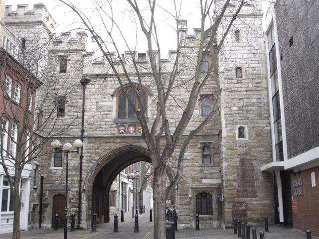 Old Jerusalem Tavern, 1 St John's Gate, EC1 - in December 2006