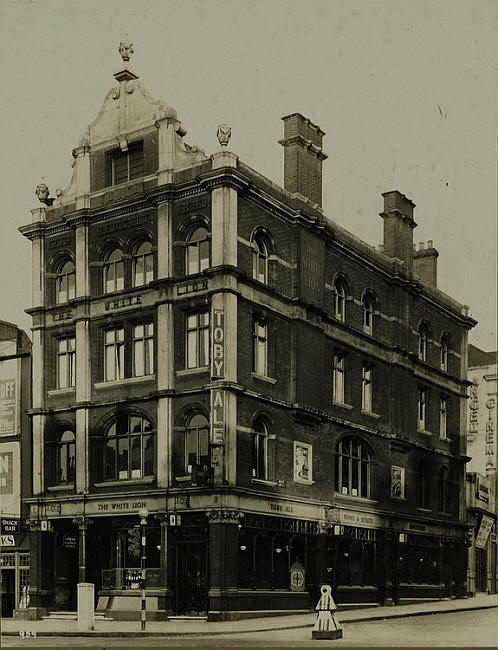 White Lion, 25 Islington High Street, N1