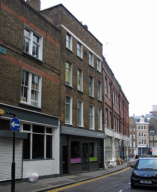 White Swan, 34 St Johns Lane, Clerkenwell EC1 - in July 2015