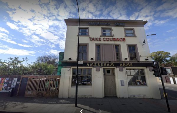 Amersham Arms, 388 New Cross Road SE14 in 2022