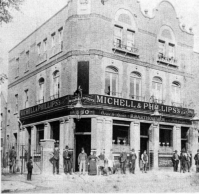 Wheatsheaf, 582 Fulham Road, Fulham, London SW6 - licensee R Bartholomew
