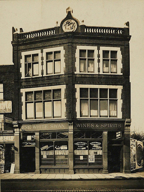 White Swan, 85 Greenwich Road, Greenwich SE10