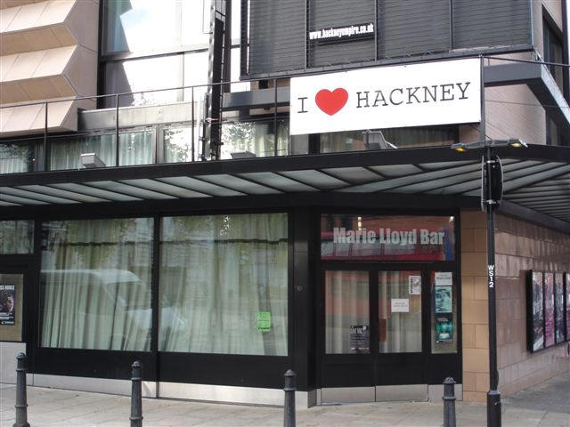 Britannia, 272 Mare Street - in November 2006