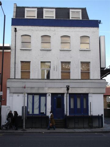 Old Kings Head, 28 Upper Clapton Road - in December 2006