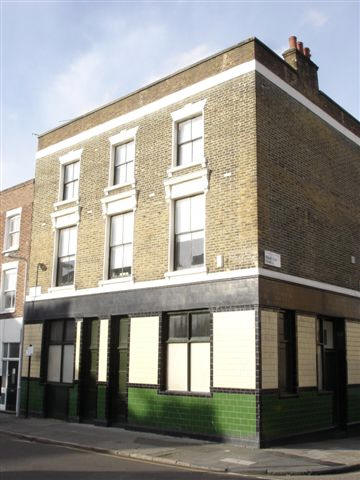 Royal Oak , 83 Wilton Way - in January 2007