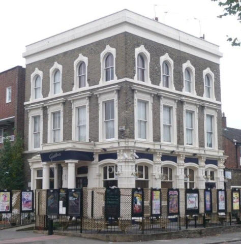 Royal Standard, 84 Victoria Park Road, E9 - in November 2009