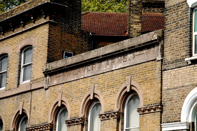 The Weavers Arms inscription in the stonework