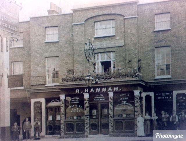 Windsor Castle, 134 King Street, Hammersmith W6 - circa 1910
