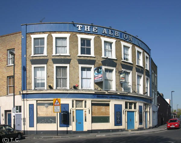 Albion, 102 Blundell Street, Islington N7 - 23rd April 2010