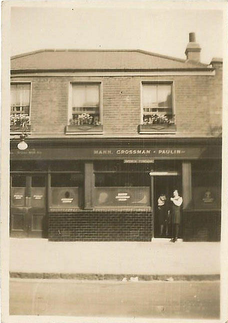 Black Horse, Wedmore Street N19 - circa 1940