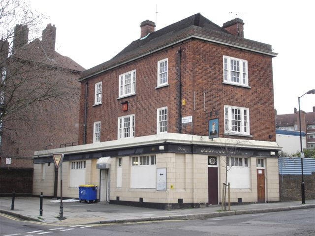 Duchess of Kent, 40 Halfmoon Crescent, Islington N1