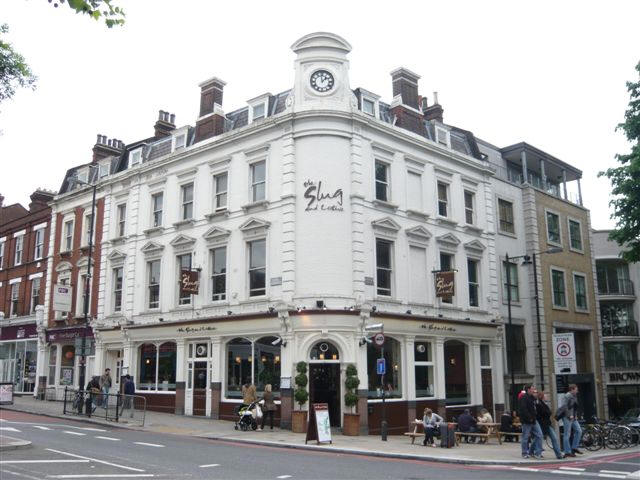 Fox (Tavern), 1 Islington Green, N1 - in May 2008