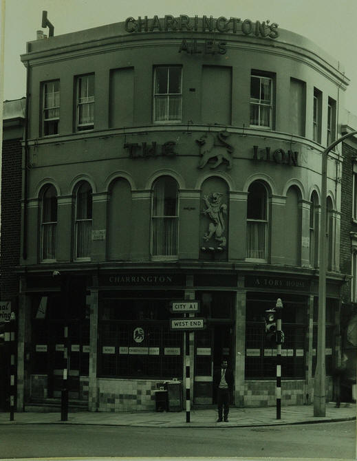 Lion, 1 Junction Road, Islington N19 - in 1965