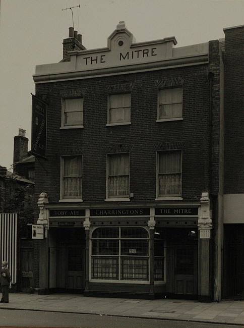 Mitre, 130 Upper Street, Islington N1